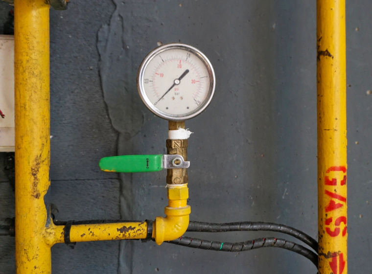 gas line pressure meter